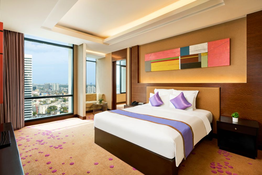 Executive Suite, Aetas Lumpini 5*