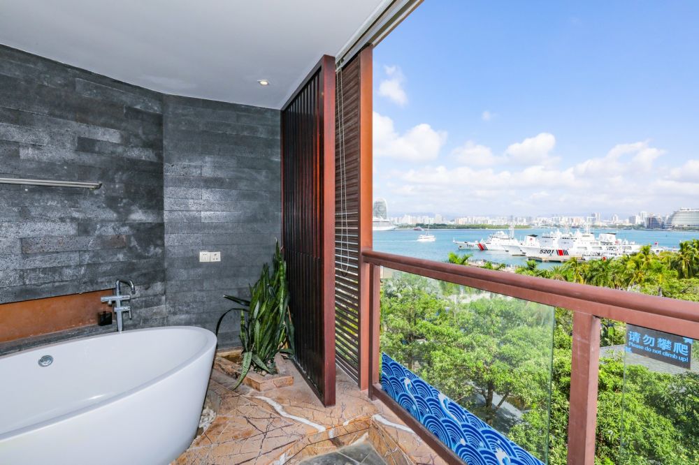 Superior Seaview/ Superior Seaview Family, Marina Spa Hotel Sanya 4*