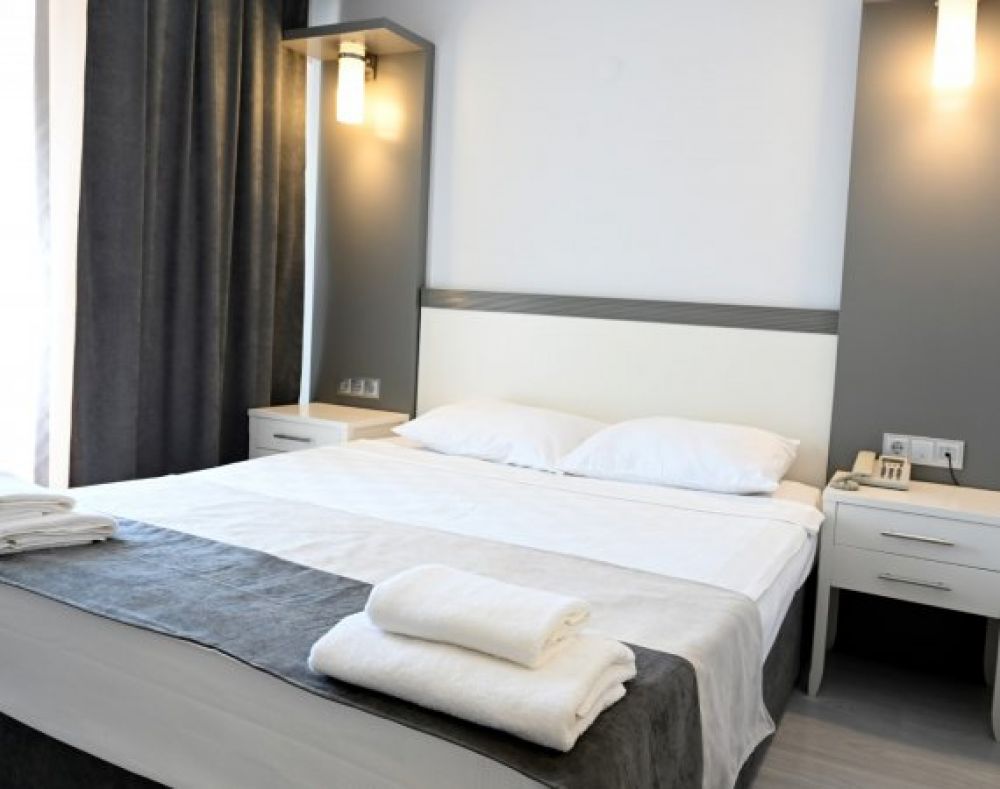 Standard Room, Roxx Royal Hotel 4*