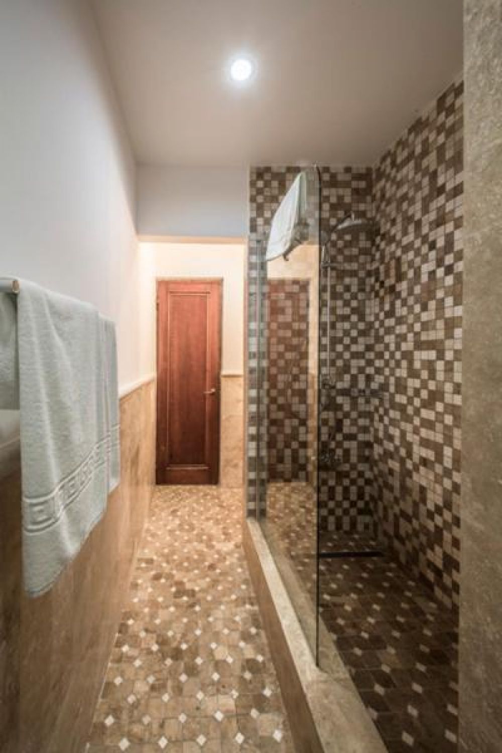 Standard king with city view, Kopala Hotel 4*