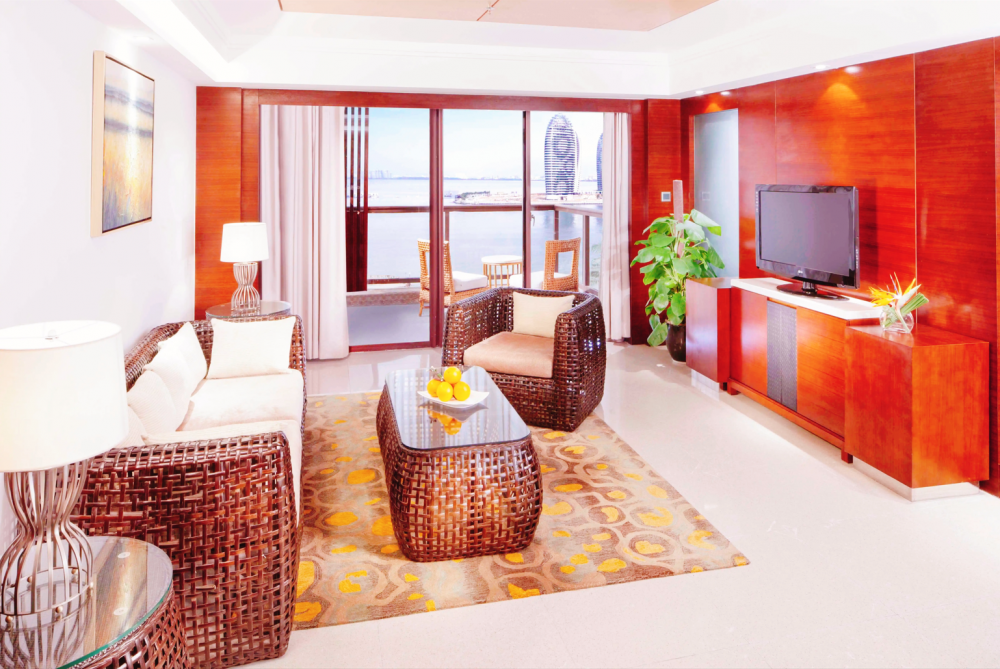 Deluxe Seaview Suite, Marina Spa Hotel Sanya 4*