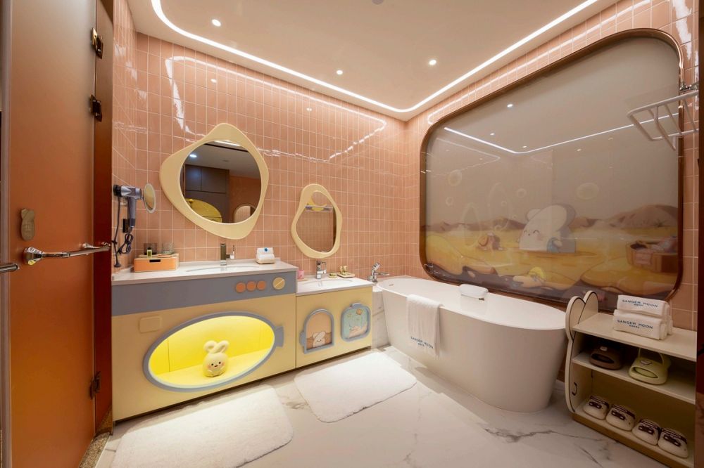 Moon Rabbit Bunk Bed, Hainan Sangem Moon Hotel 5*