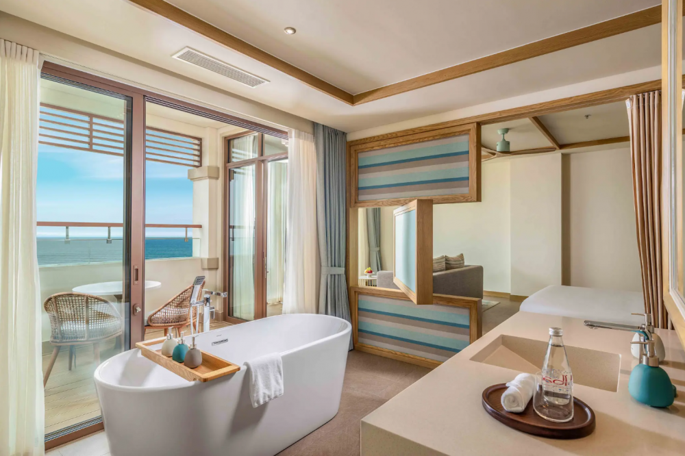 Ocean View Suite, Fusion Resort & Villas Danang 5*