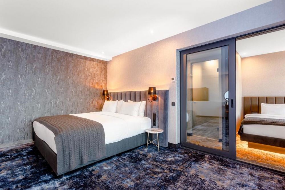 Family Suite with Balcony, Taberne Boutique Hotel Tbilisi 4*