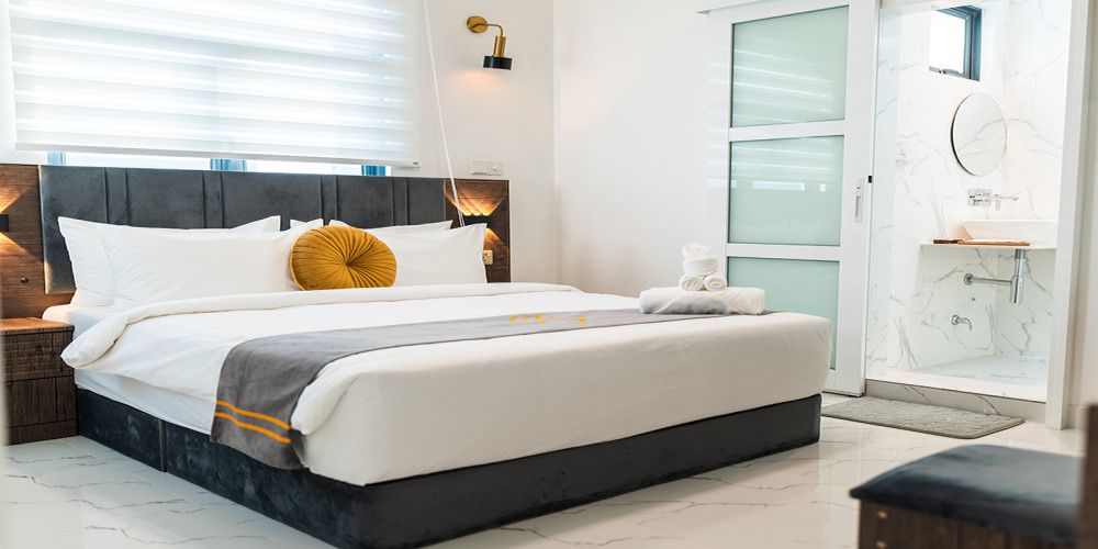2 Bedroom Ocean View Deluxe Suite, Aina Residency 4*