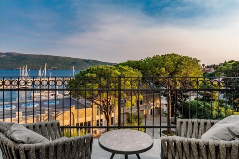 Studio Sea View with balcony | Modern, Lazure & Marina Hotel 5*