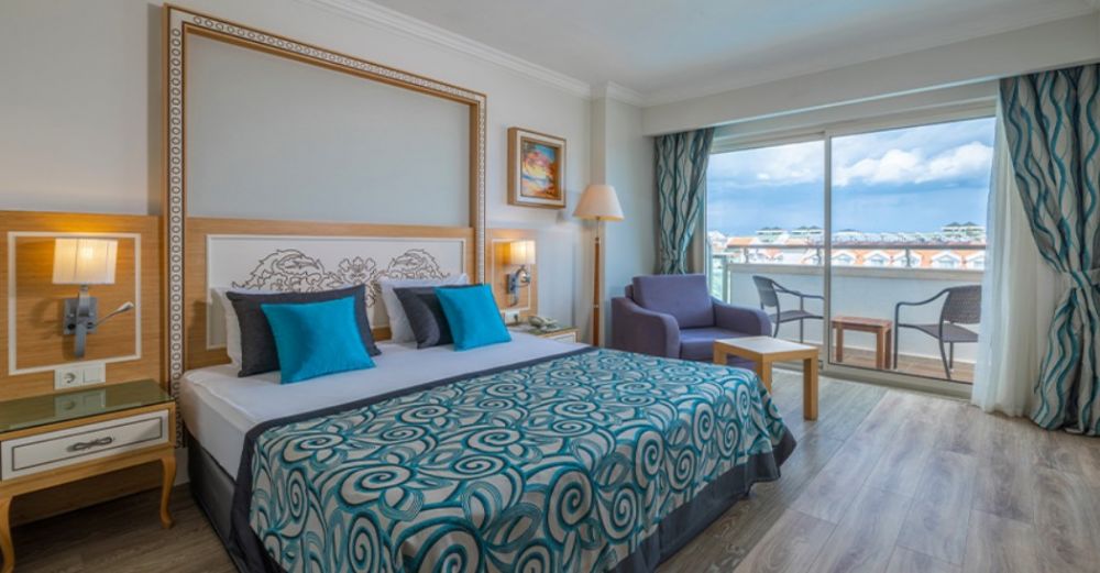 Junior Suite, Crystal Waterworld Resort & Spa 5*