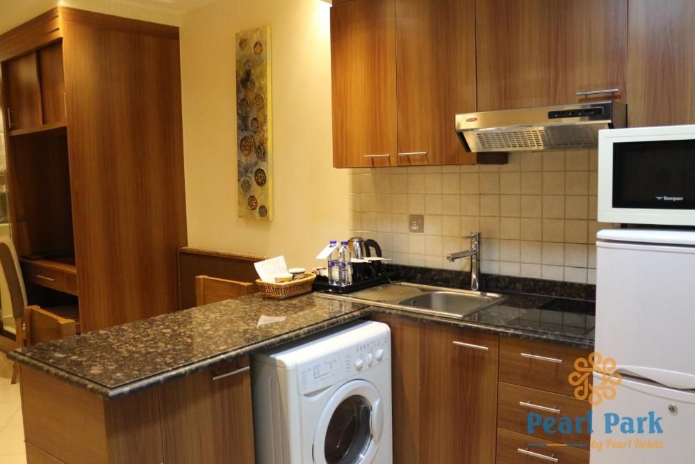 Deluxe Family Studio, Pearl Executive Hotel Apartment 4*