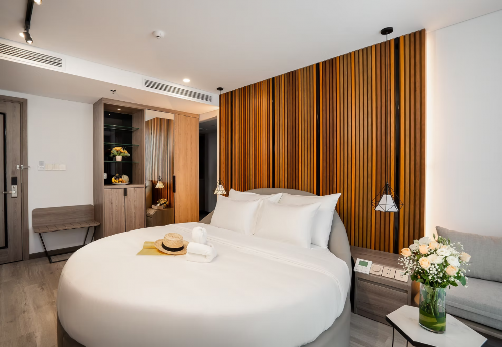 Deluxe Riverfront with balcony, Haian Riverfront Hotel Danang 4*