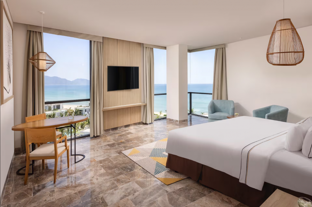 Prestige Suite, Melia Danang Beach Resort 5*