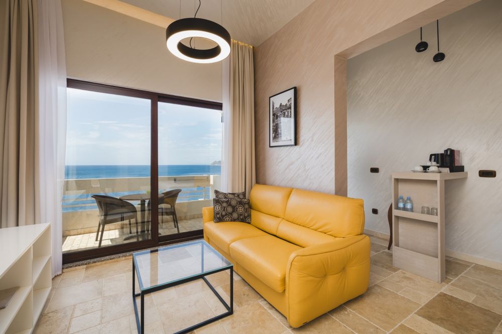 Suite Hot Tub, Radisson Resort Wind Rose 4*