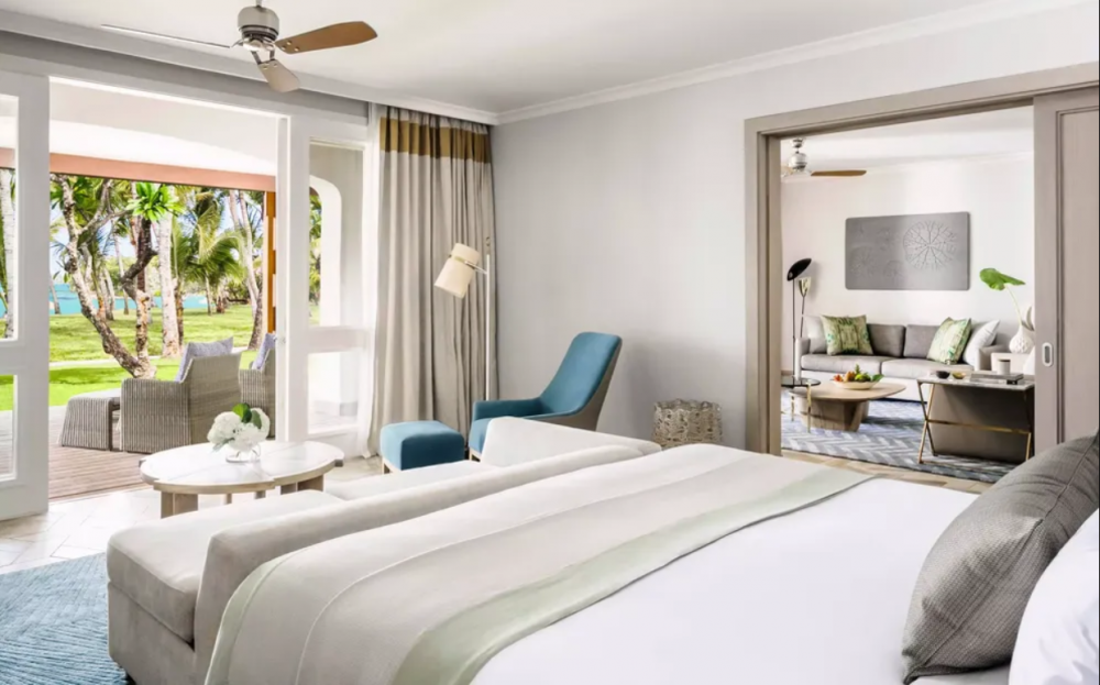 Beachfront Junior Suit, One & Only Le Saint Geran 5*