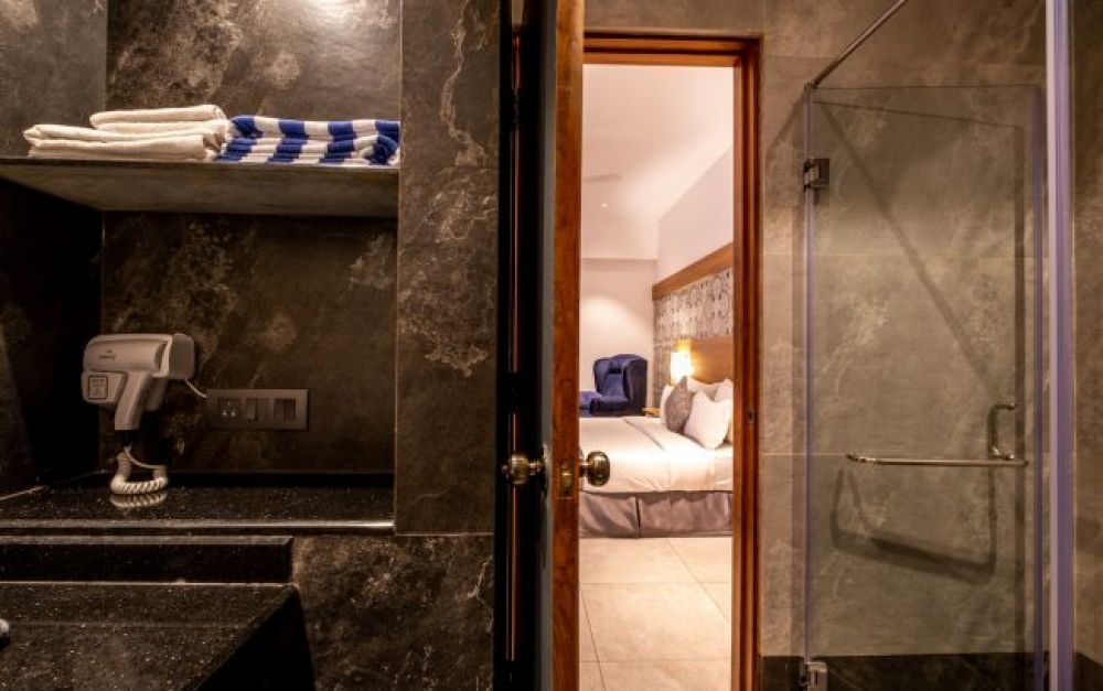 Deluxe Room New Wing, Chalston Beach Resort 3+