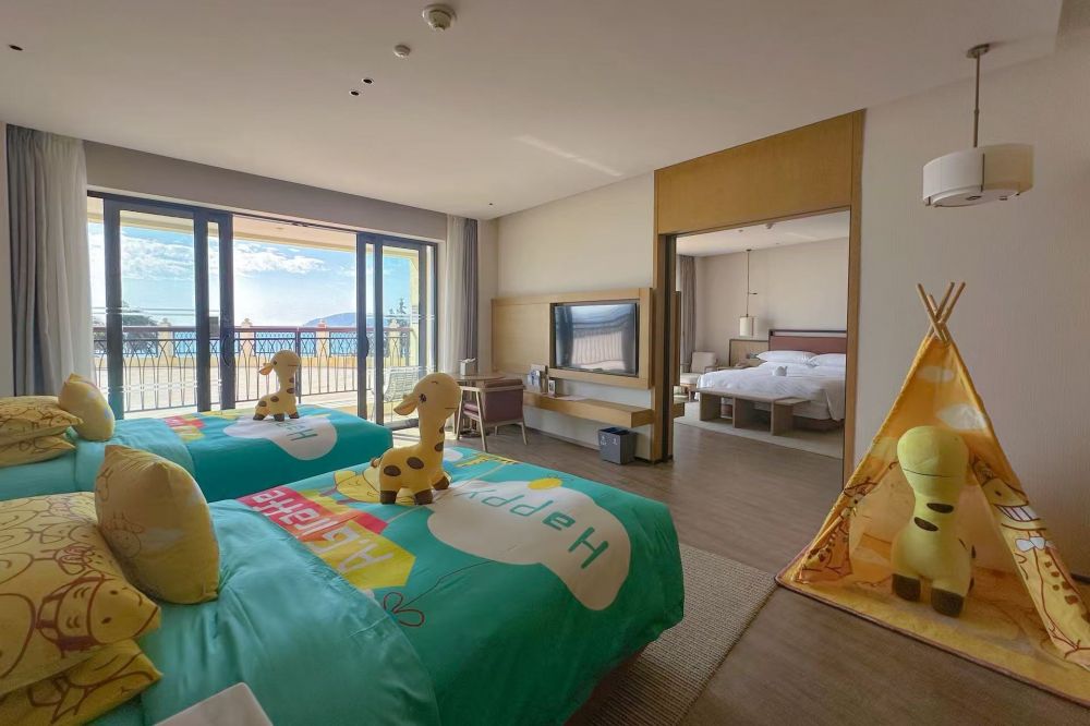 Family Connecting Room, Sanya Marriott Yalong Bay Resort & Spa 5*