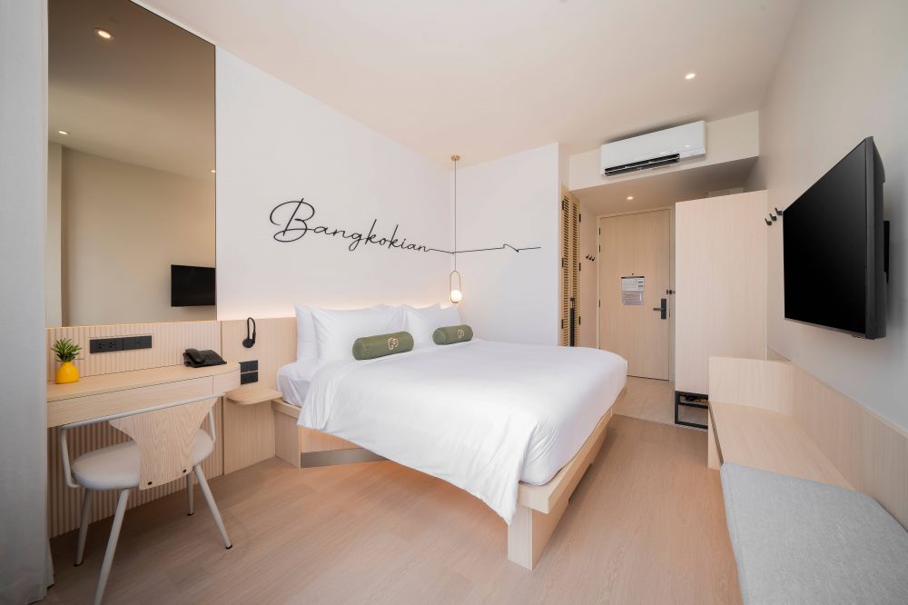 City view with Balcony, Hotel Bangkokian 2*