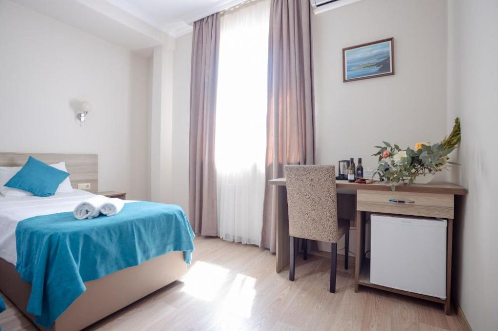 standard twin, Daisi-Sunset 3*