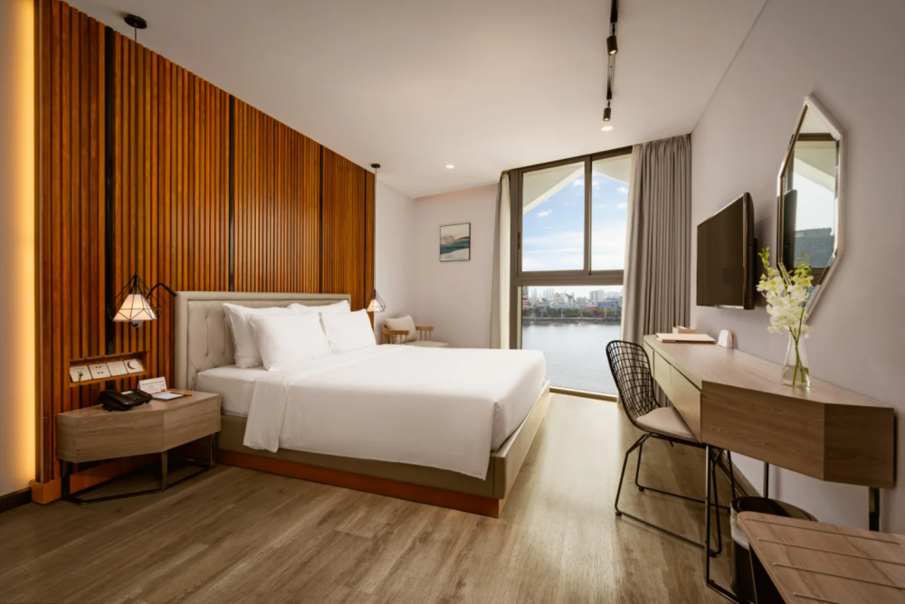 Deluxe Riverfront, Haian Riverfront Hotel Danang 4*