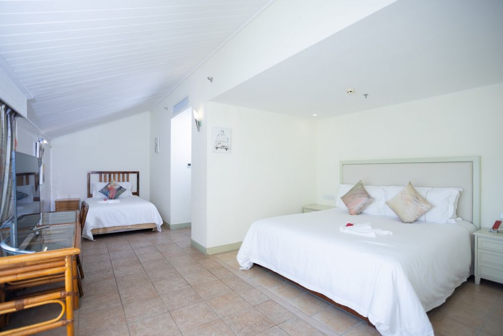 Triple Suite, Golden Palm Resort 4*