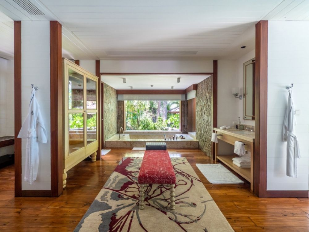 Three Bedroom Beach Suite, Four Seasons Resort Seychelles 5*