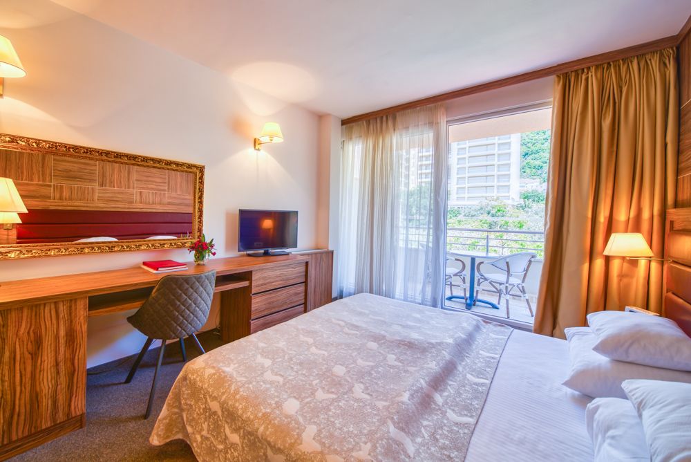 DBL Park View, Palas 4*