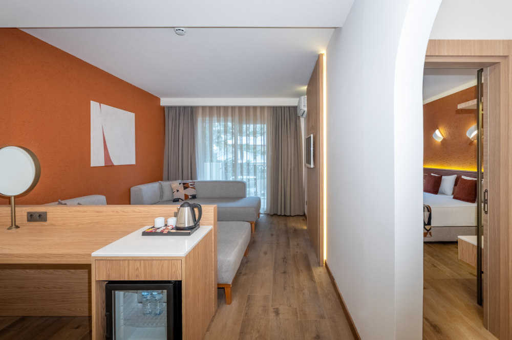 Suite Land View/ Pool View/ Sea View, Villa Sun Flower Aparts & Suites 4*