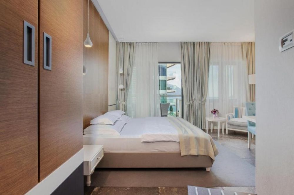 Family App Sea View, Bracera 4*