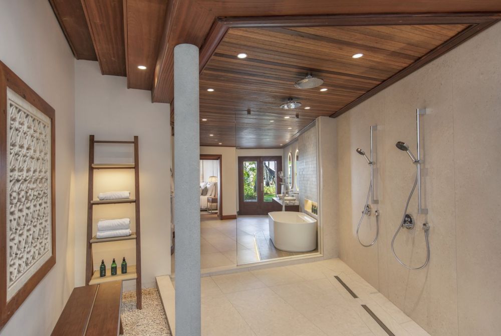 Senior Suite Beachfront, Paradis Beachcomber Golf Resort & Spa 5*