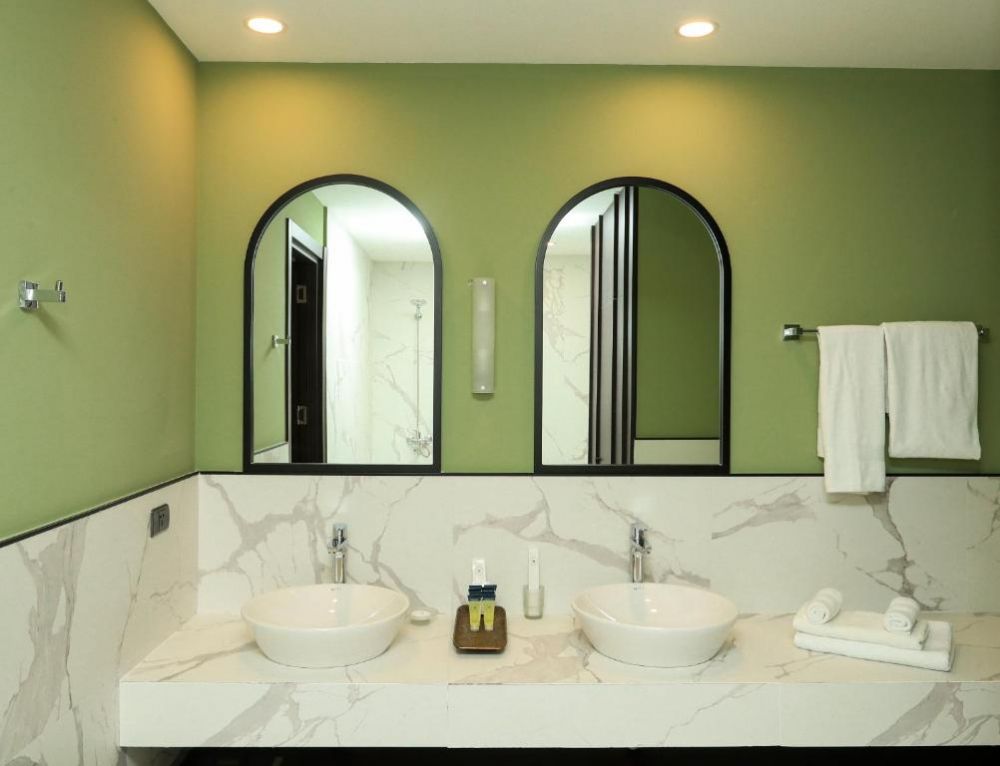 executive suite king, Pine Astoria Tbilisi 5*