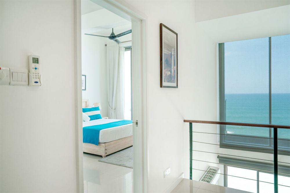 Three Bedroom Partial/Direct SV (Penthouse Partial/Direct SV), Ocean Front Condominium - Galle 4*