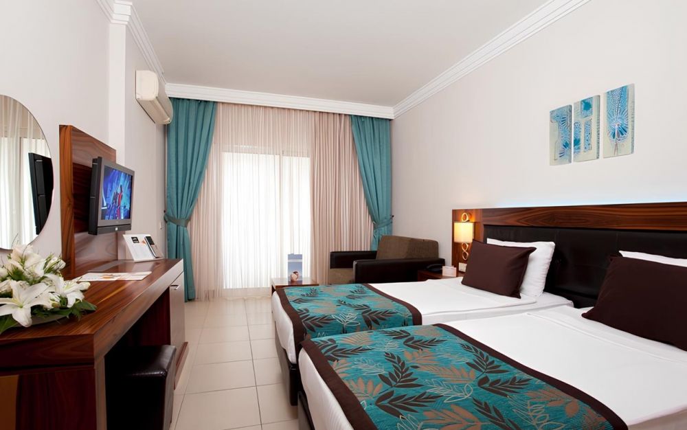 Standart, Xperia Grand Bali 4*