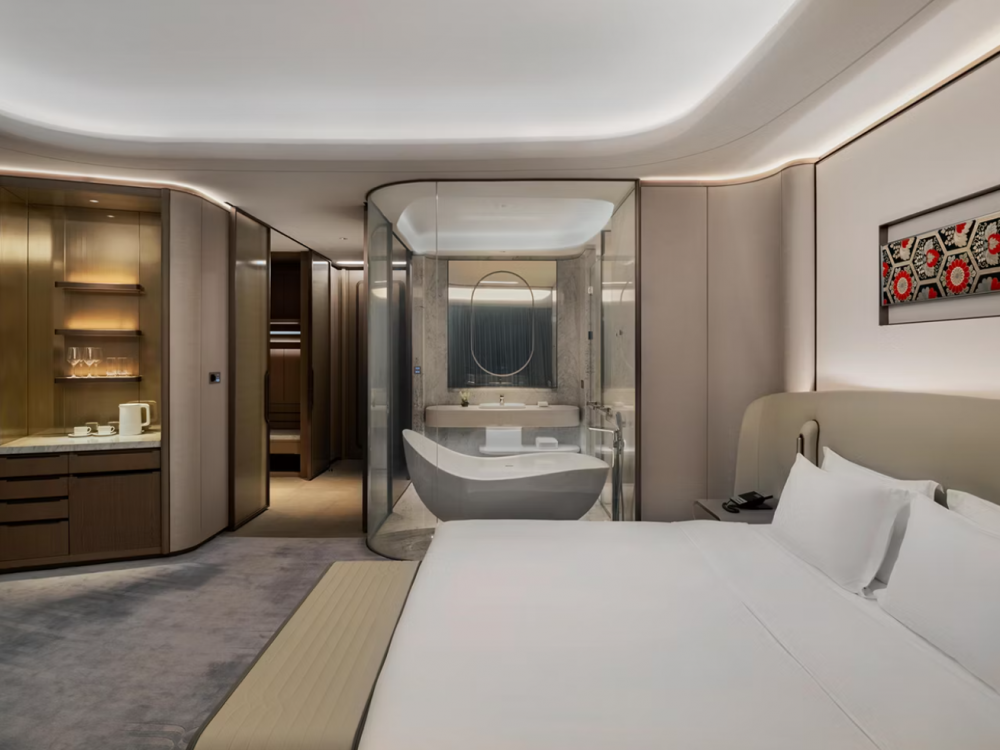 Standard River View Room, Hilton Guangzhou Tianhe 5*