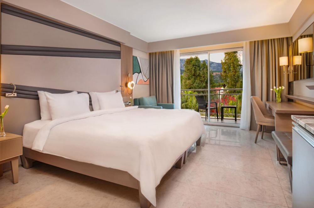 Deluxe LV, Rixos Premium Tekirova 5*