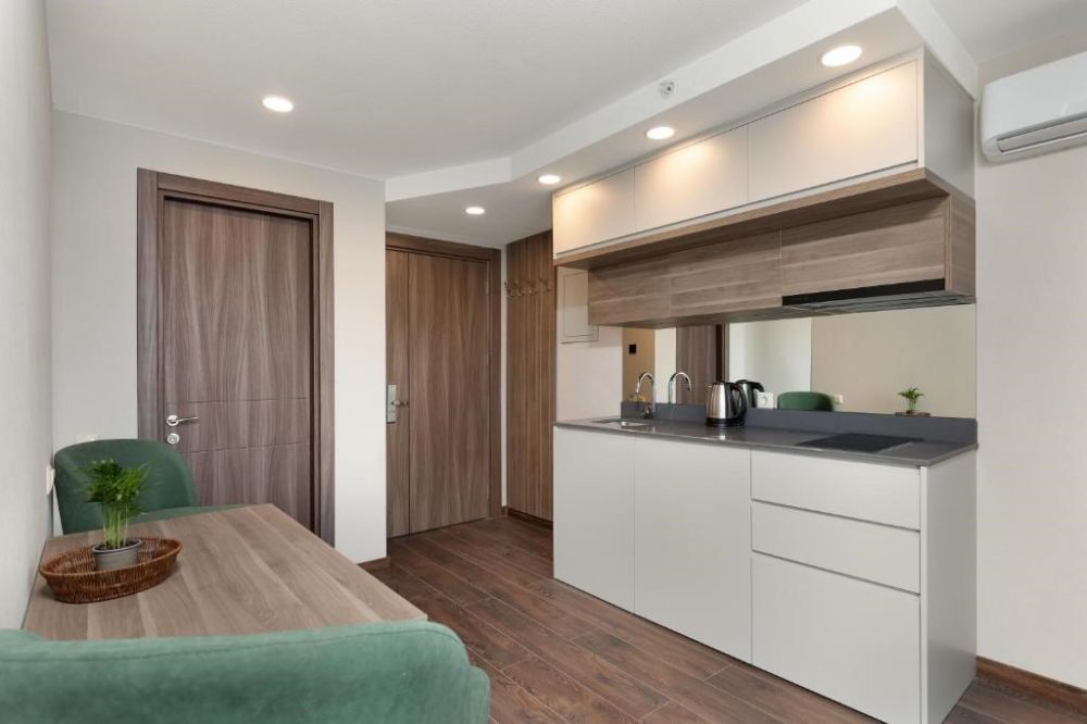 Superior, Wyn Residence 