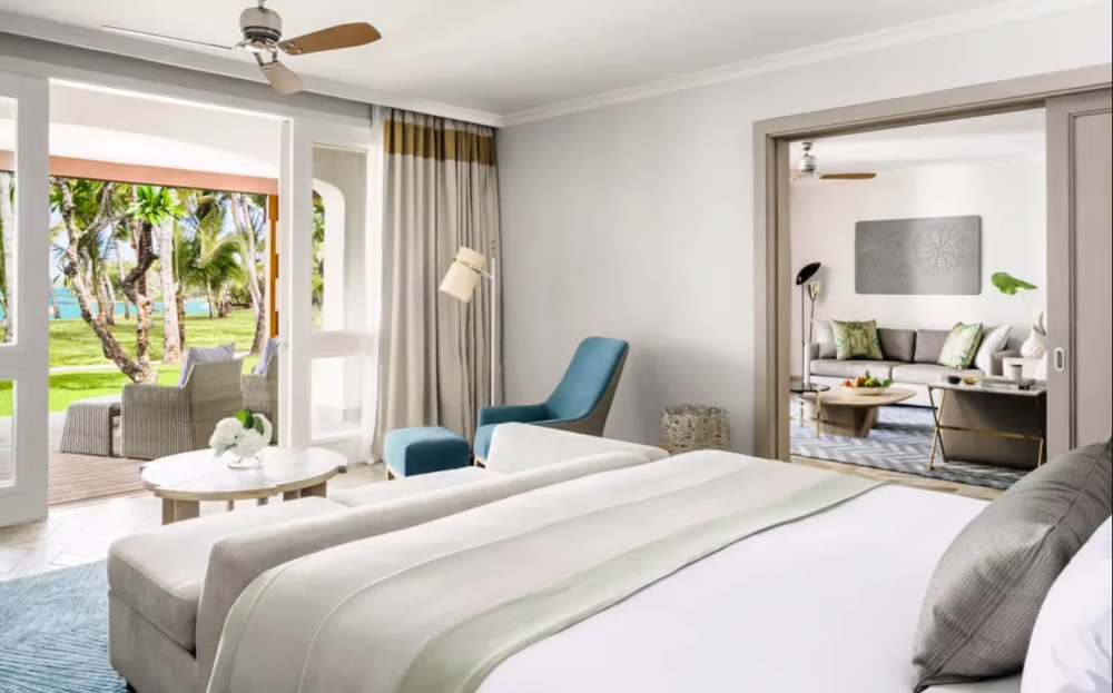 Beach Front Suite     , One & Only Le Saint Geran 5*