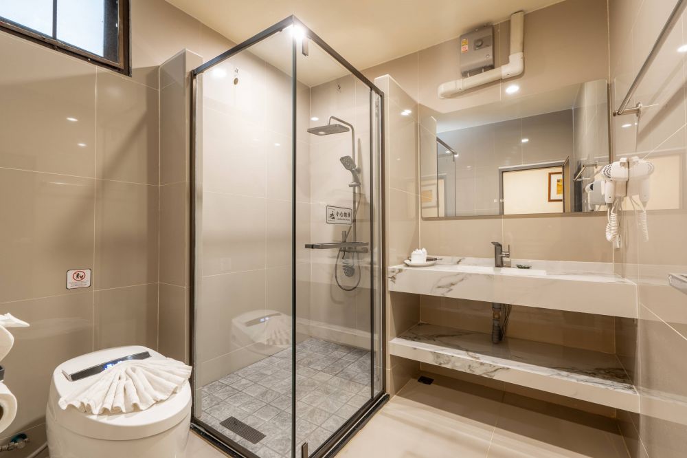 Deluxe Room, Phuket Leelavadee Hua Ting Resort (ex. Hua Ting Holiday Phuket) 4*