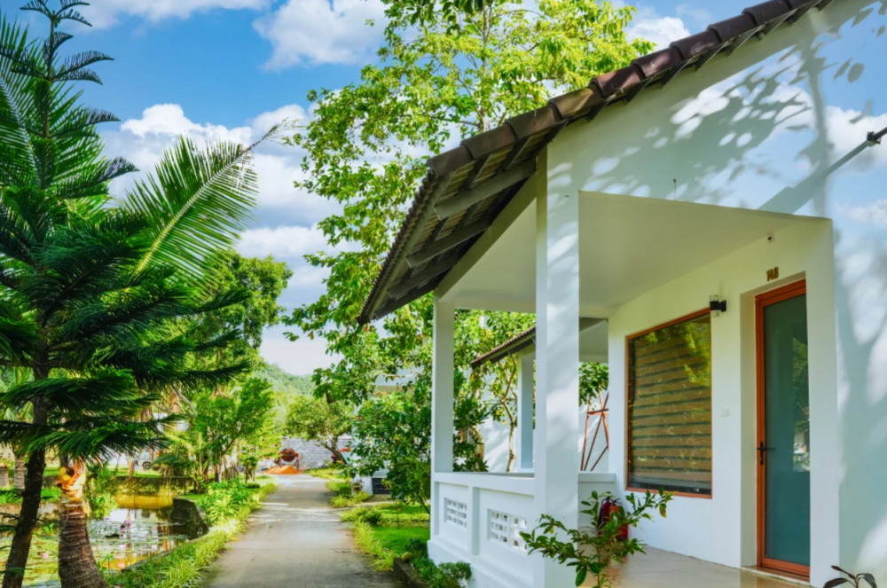 Flower Stream Bungalow, YNG Luxor Phu Quoc Resort 4*