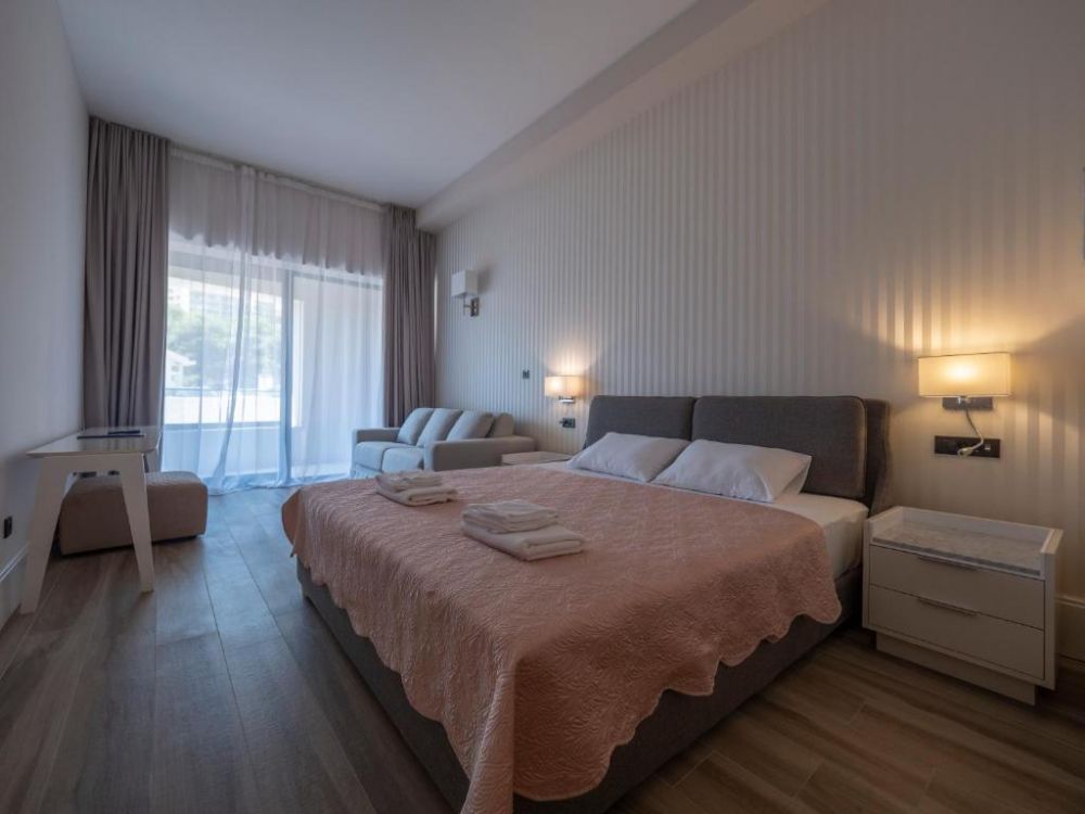 Studio Apartment with Terrace Mountain View, Casa Al Mare Residence 4*