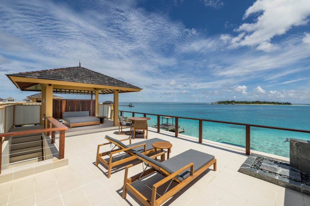 Deluxe InOcean Pool Villa, Angsana Velavaru 5*