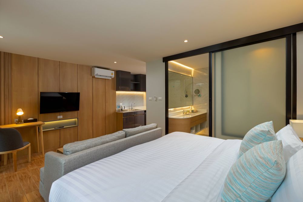 Deluxe (Main Building), Wyndham Garden Naithon Phuket 5*