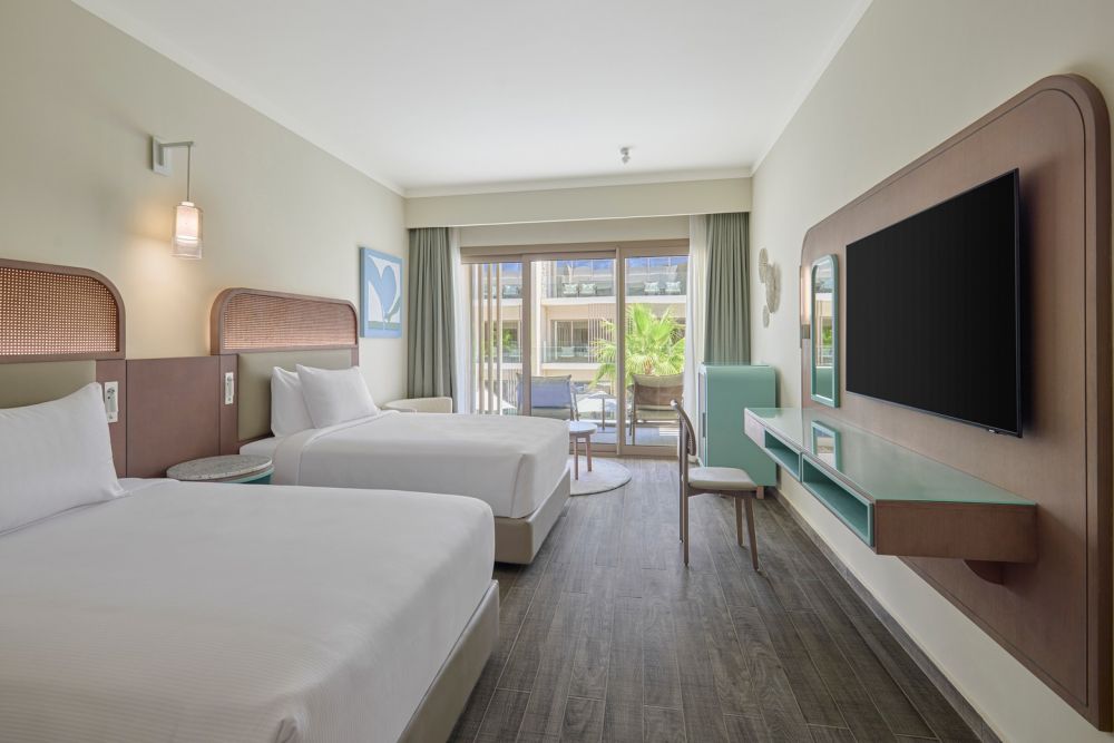 Superior Room with Plunge Pool View/ with Pool View, DoubleTree by Hilton Mangroovy El Gouna 4*