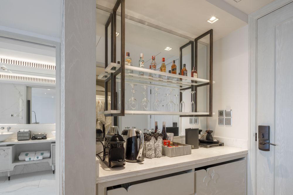 Partial/ Premium Ocean Pool Suite, Banyan Tree Krabi 5*