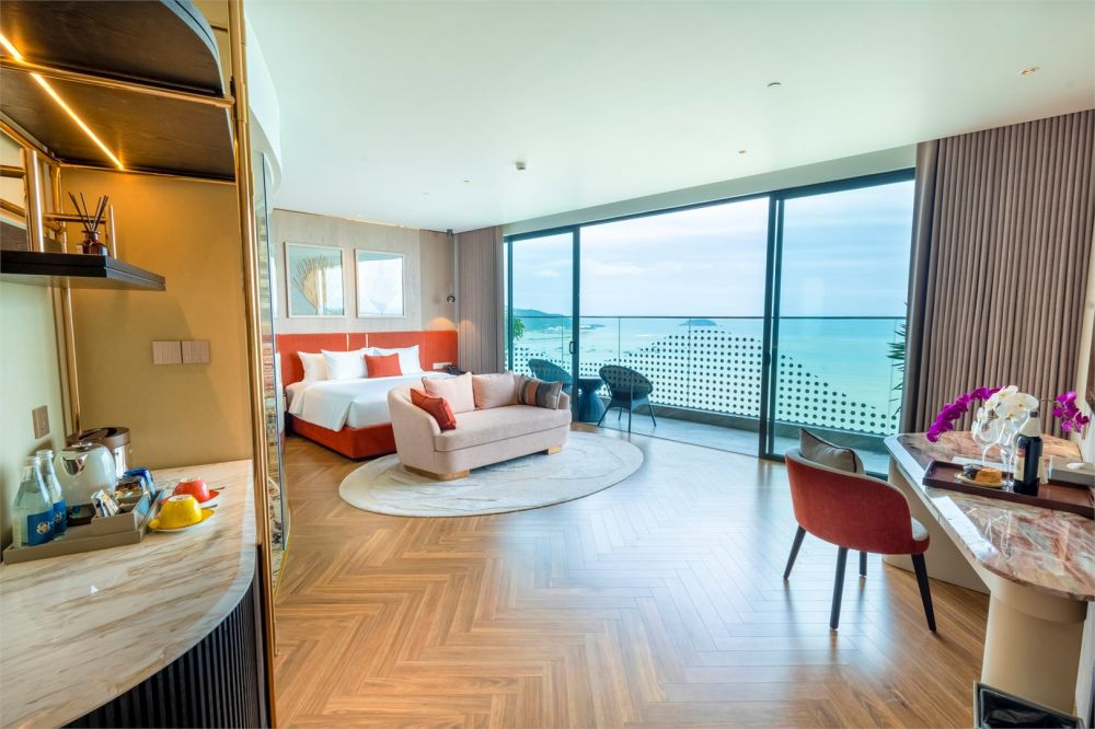 Suite CV/OV, The Morning Glow Boutique Hotel Nha Trang 5*