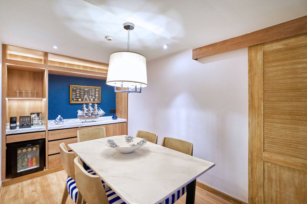 2 Bed Room Suite, Ocean Marina Resort Pattaya Jomtien 4*