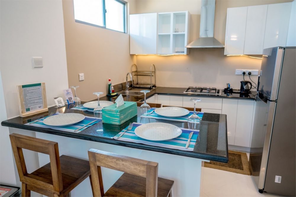 Two Bedroom Suite Partial/Direct Sea View, Ocean Front Condominium - Galle 4*