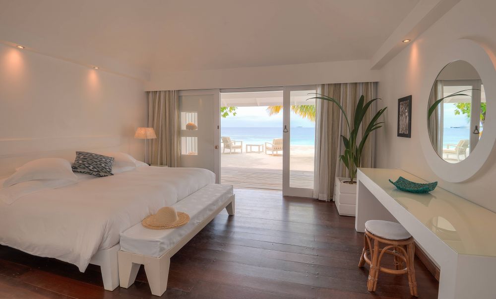 Beach Front Villa, Diamonds Thudufushi Island 5*