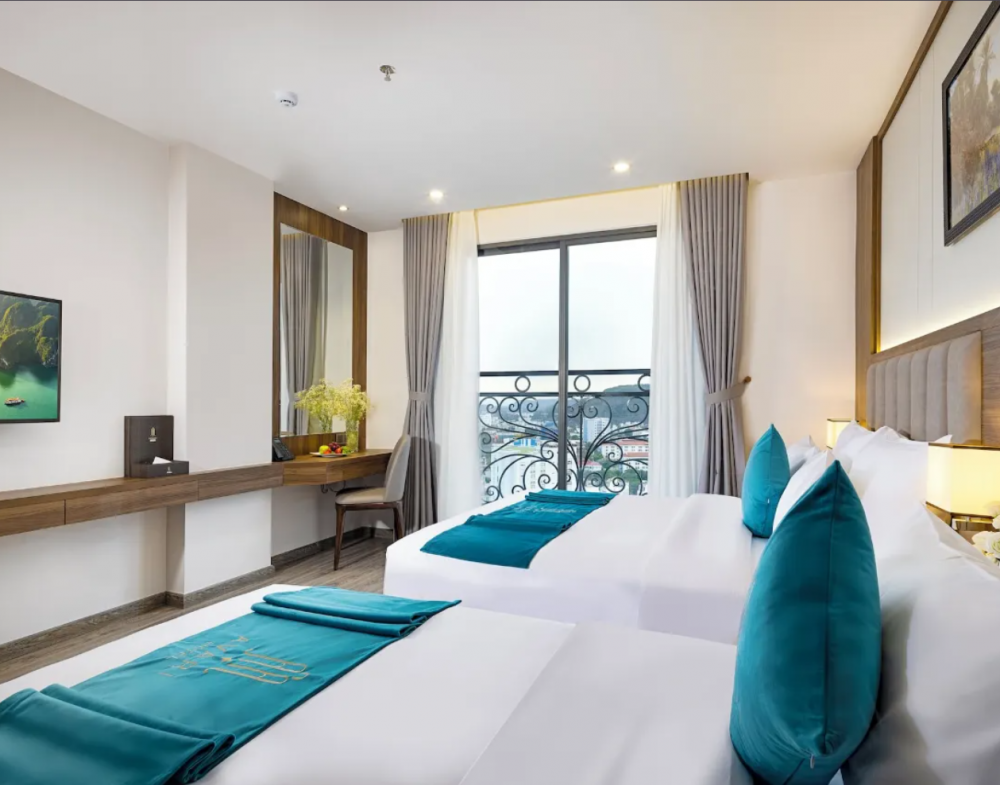 Deluxe TRPL SV, Avari Hotel 4*