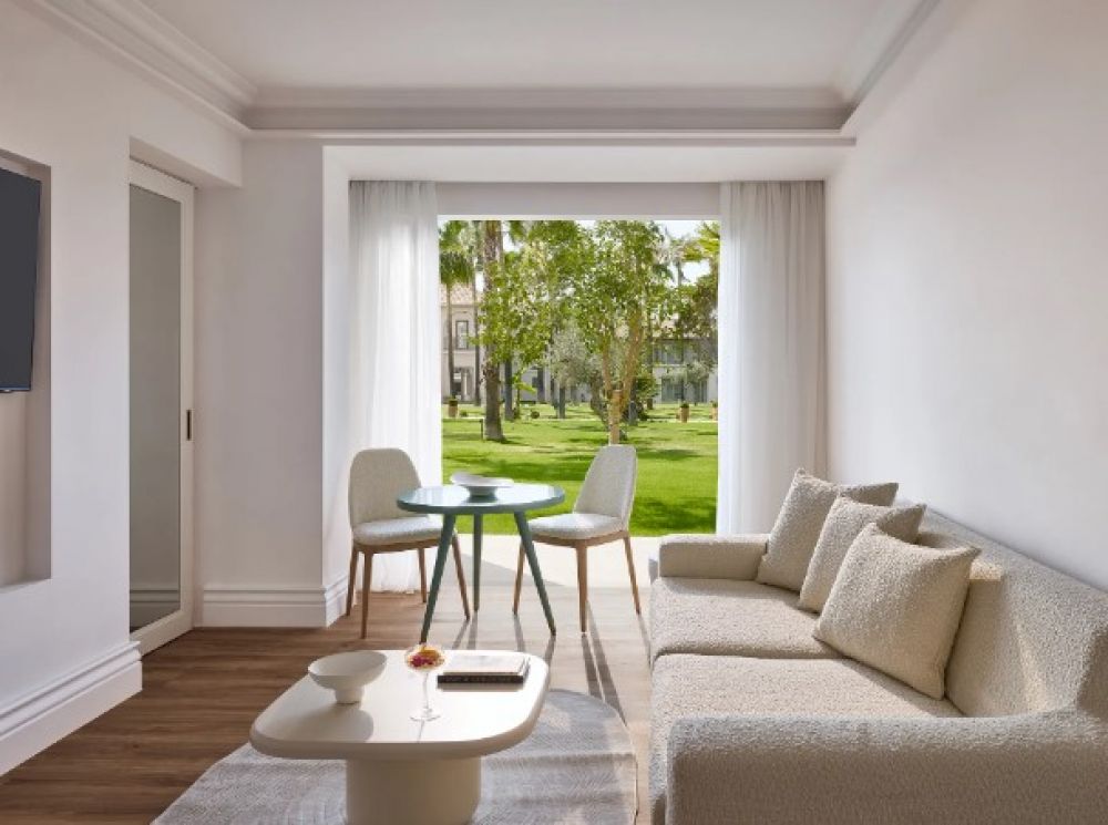Deluxe Family Suite Garden Patio, Grecotel Filoxenia Hotel 4*