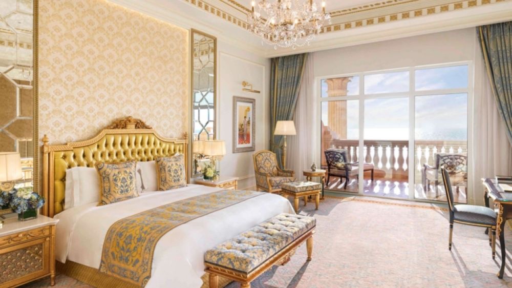 Premier Jacuzzi Suite One Bedroom, Raffles The Palm Dubai 5*