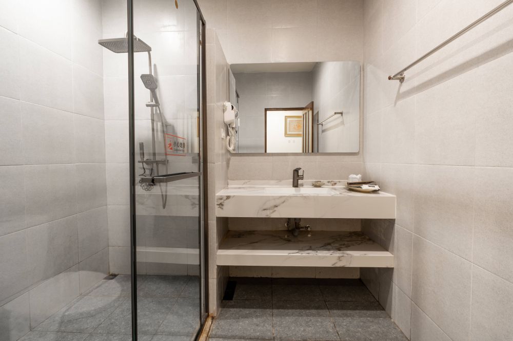 Superior Room, Phuket Leelavadee Hua Ting Resort (ex. Hua Ting Holiday Phuket) 4*