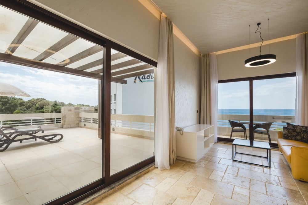 Suite Hot Tub, Radisson Resort Wind Rose 4*